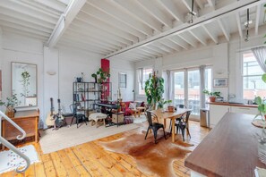 Basic Apartment, 1 Double Bed | Interior - Stylish & Spacious 1BD Flat - Dalston (London)