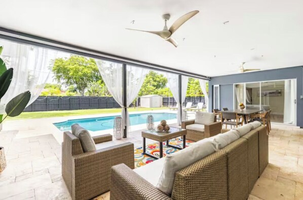 Outdoor pool, a heated pool