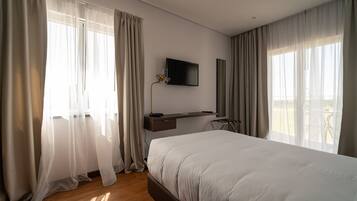 Chambre Simple, vue mer | Coffres-forts dans les chambres, bureau, chambres insonorisées