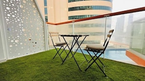 المنطقة المحيطة بالمنشأة