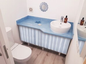 Doccia, asciugacapelli, bidet