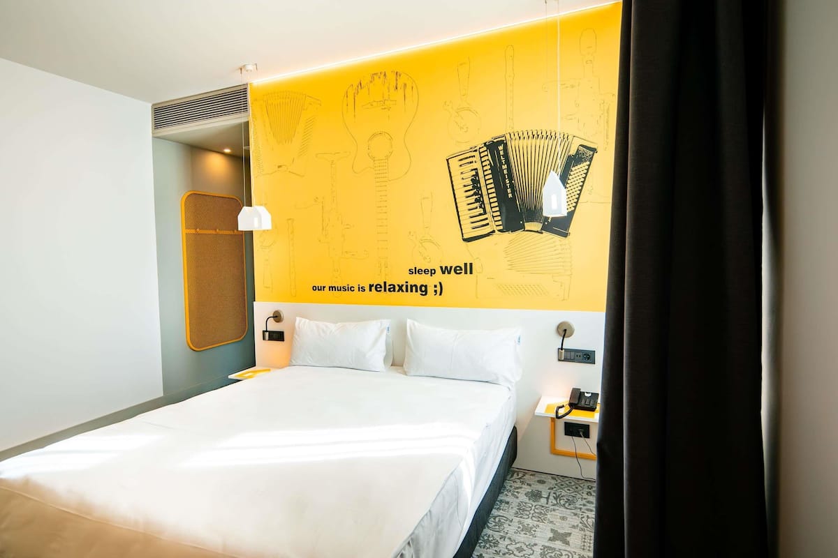 Family Suite, 1 Double Bed with Sofa bed | Hypo-allergenic bedding, in-room safe, blackout drapes, soundproofing