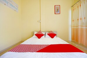 标准双人房 | 办公桌、笔记本电脑工作区、免费高速有线上网、床单