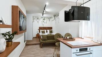 1 slaapkamer, een kluis op de kamer, een strijkplank/strijkijzer