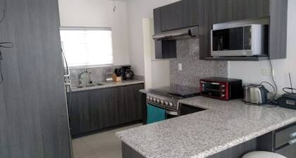 Casa Entera en Privada Cumbres del Sol