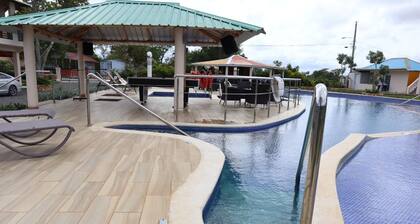 Precioso Deluxe Suites de 1BR Blue SKY