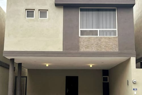 Casa en Privada Sector Cumbres Libra