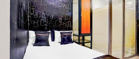 Standard Double Room | Laptop workspace, free WiFi, bed sheets