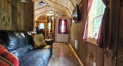 1 BR/1BR Lofted Cabin West Virginia Hatfield McCoy ATV Trails