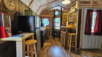 Fridge, microwave, coffee/tea maker, toaster