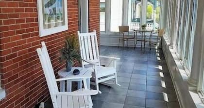 Savannah Inn Sea Breeze