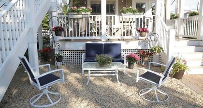Savannah Inn Bay Breeze