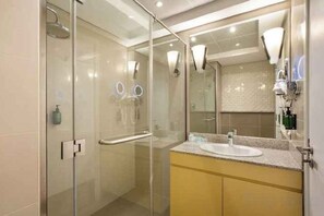 Unclassified image, 3 of 27, button - Royal Continental Hotel (Dubai)