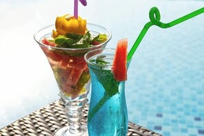 Food and drink - Royal Continental Hotel (Dubai)