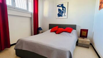 2 chambres, fer et planche à repasser, Wi-Fi gratuit