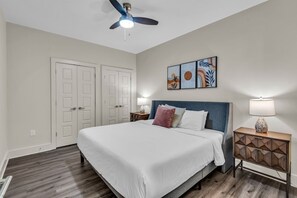 4 slaapkamers, een strijkplank/strijkijzer, beddengoed