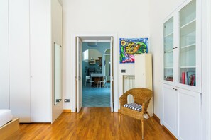 Interior - Chiaia Relax on pedastrian Area (Naples)