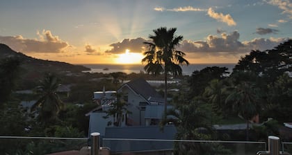 Creole Cottage 2BR Apartment is a fully furnished located in Anse Royal with AC