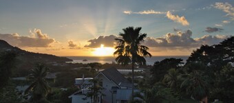 Creole Cottage 2BR Apartment is a fully furnished located in Anse Royal with AC