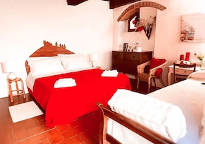 2 chambres, fer et planche Ă repasser, Wi-Fi gratuit, draps fournis