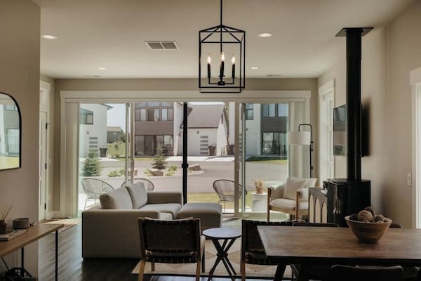 Televisor intel·ligent i llar de foc