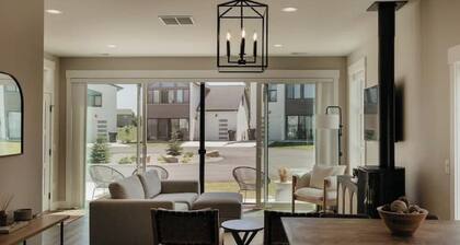 New + Modern 3BR House