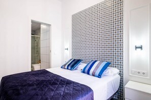 Iron/ironing board, free WiFi, bed sheets