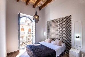 2 bedrooms, iron/ironing board, free WiFi, bed sheets - Spacious Penthouse with Massive Terrace (Valencia)