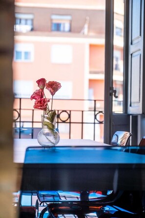 Dining - Bright House with Warm and Friendly Vibes (Valencia)