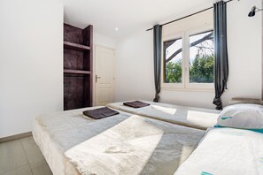 3 bedrooms, free WiFi, bed sheets