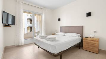 1 bedroom, free WiFi, bed sheets