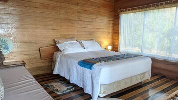 Cabane Supérieure, 1 très grand lit et 1 canapé-lit, vue jardin, rez-de-chaussée | 1 chambre, literie de qualité supérieure, couette en duvet d'oie
