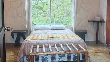 Cabane Junior, patio, vue jardin | 1 chambre, literie de qualité supérieure, couette en duvet d'oie