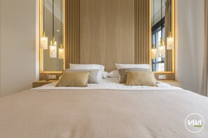 3 chambres, coffres-forts dans les chambres, fer et planche à repasser