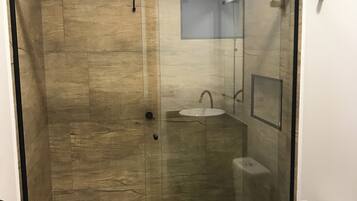 Quarto luxo, 1 quarto, vista para o jardim | Banheiro