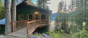 Beautiful Private Lakefront Home