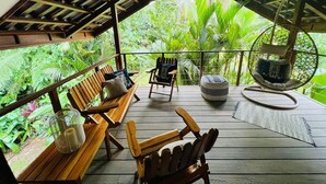 Family House | Terrace/patio - House in La Fortuna with Jacuzzi & Pool (La Fortuna)