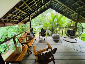 Rumah Keluarga | Teras/patio