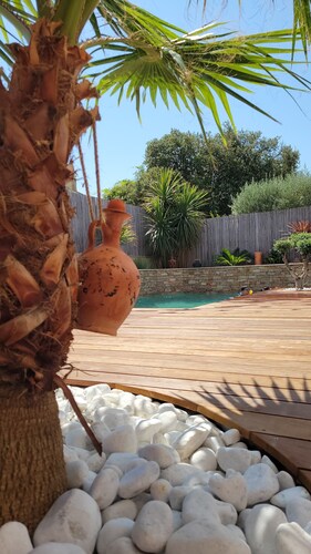 Piscine et Maison Pour de Belles Vacances