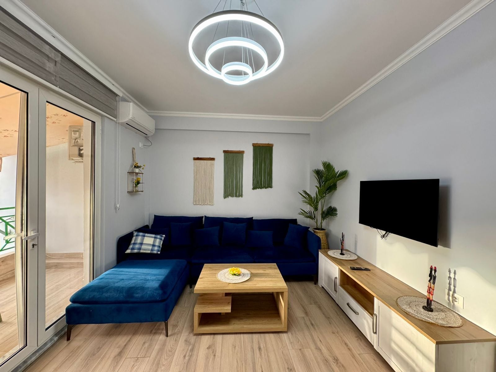 特級公寓, 城市景 | 客廳 | 55 吋智能電視連有線電視頻道