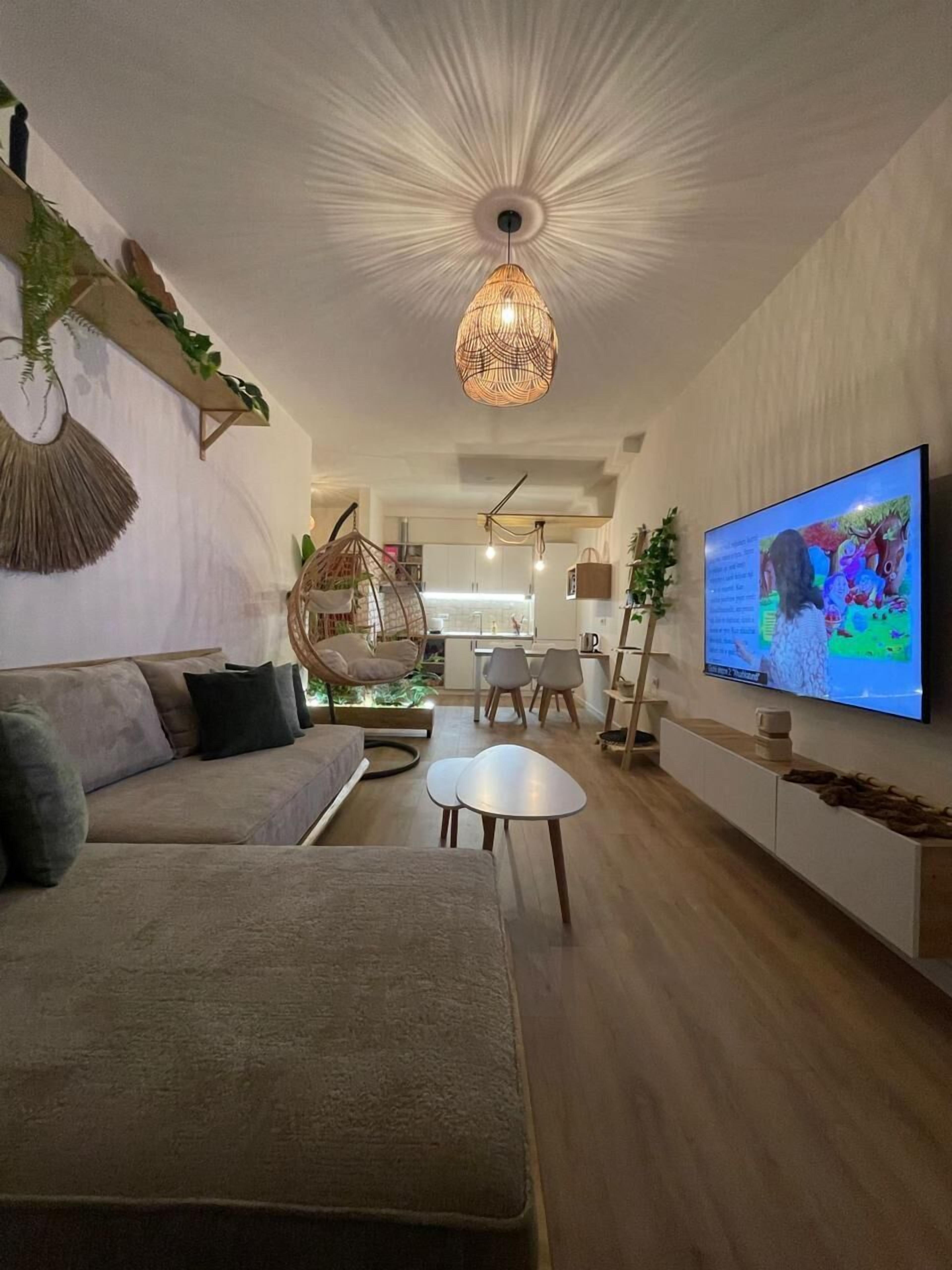 Elite Apartment | Living area