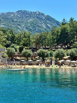 Privat strand og roing