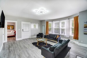 4 soverom, skrivebord, strykejern/-brett og wi-fi