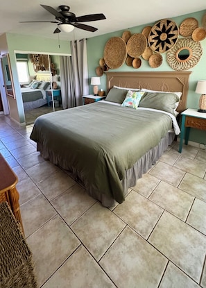 1 bedroom, iron/ironing board, travel cot, free WiFi