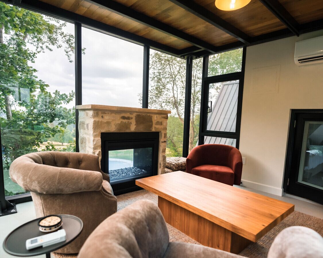 Télévision, cheminée