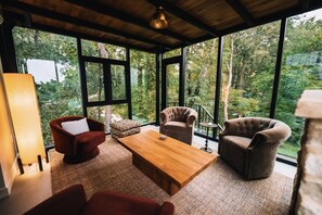 TV, fireplace - The Highland @ Brandywine Grove (Sugarcreek)