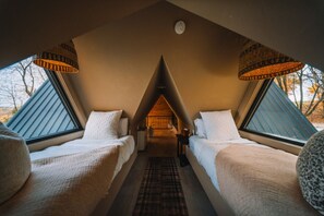 2 室のベッドルーム、WiFi、ベッドシーツ