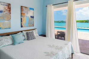 5 Schlafzimmer, Zimmersafe, Schreibtisch, Bügeleisen/Bügelbrett