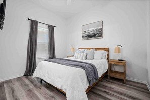 3 chambres, fer et planche à repasser, Wi-Fi gratuit, draps fournis