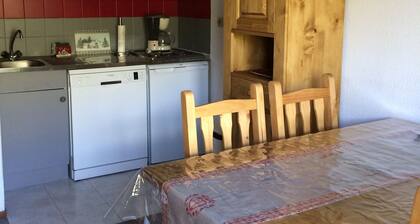 Les Ménuires "quartier les Bruyères" Pieds des Pistes+parking